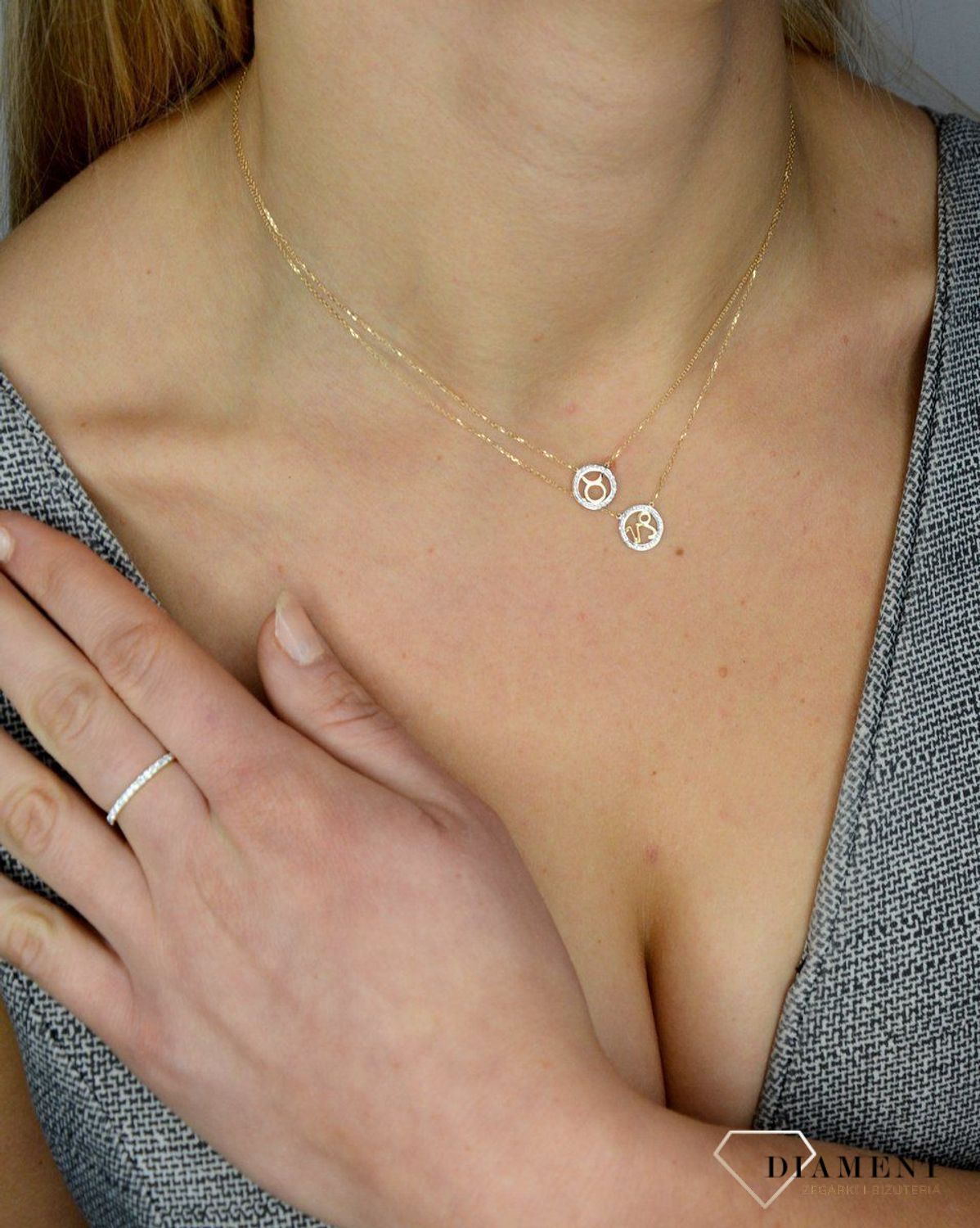 Złoty naszyjnik z brylantami znak zodiaku Koziorożec N07636YC.jpg